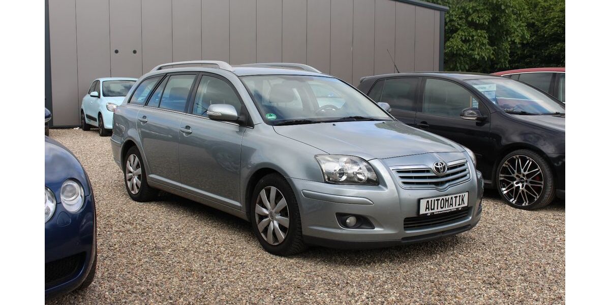 Toyota Avensis 173.597 km 4.590 &euro; Mölln 23879