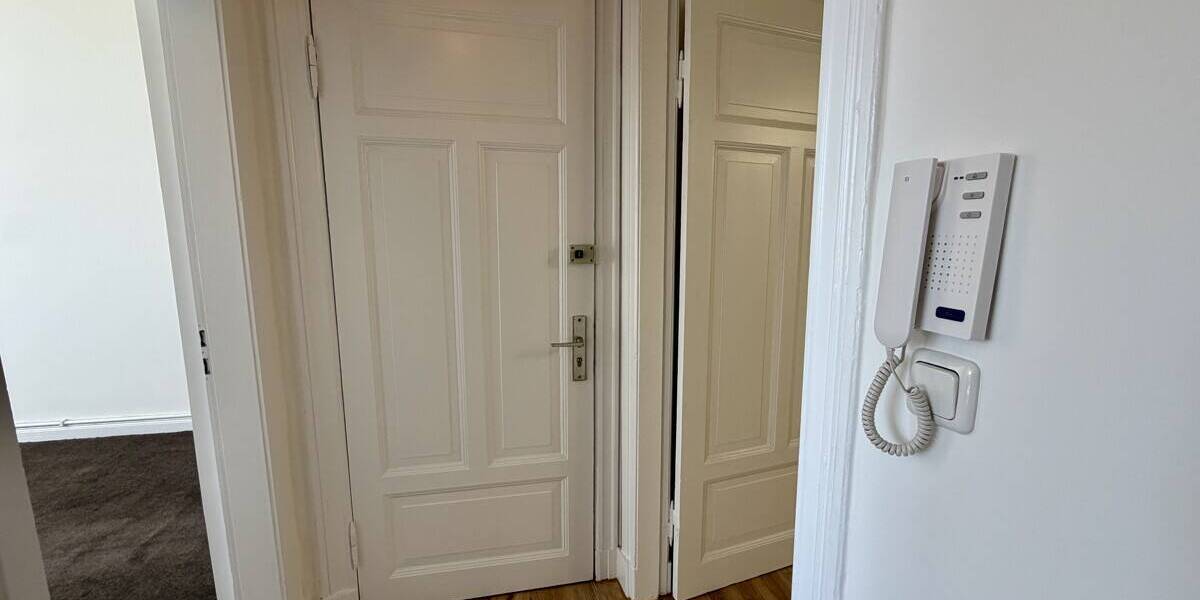 Etagenwohnung Lübeck Innenstadt - 4 Zimmer, 122 m&sup2;, 1.900&euro; | Angebot:26528239