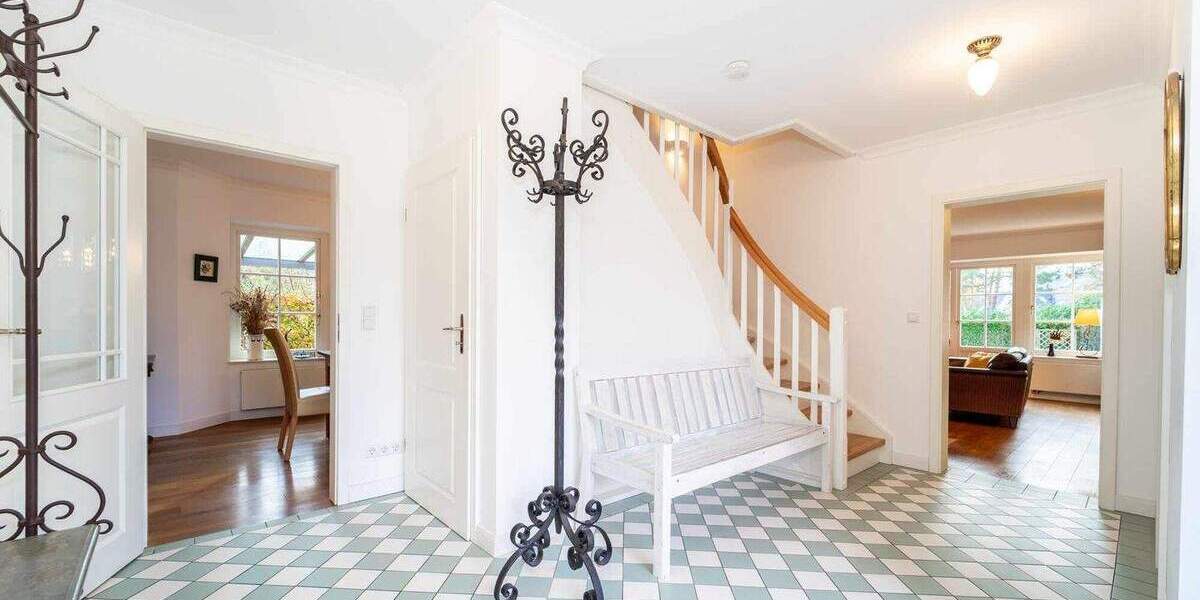 Einfamilienhaus Timmendorfer Strand - 6 Zimmer, 220 m&sup2;, 3.600&euro; | Angebot:24810300