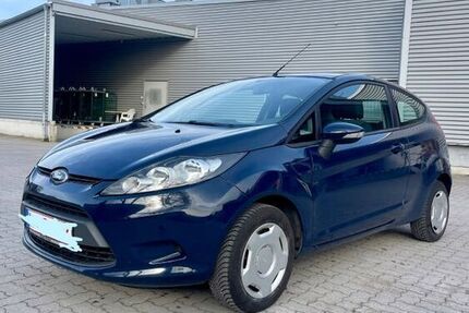 Ford Fiesta 176.000 km 2.399 &euro; Lübeck 23560