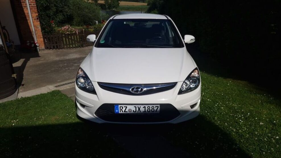 i30