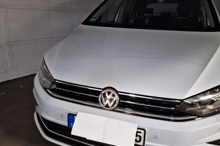 VW Golf Sportsvan 23.000 km 17.400 &euro; Lübeck 23554