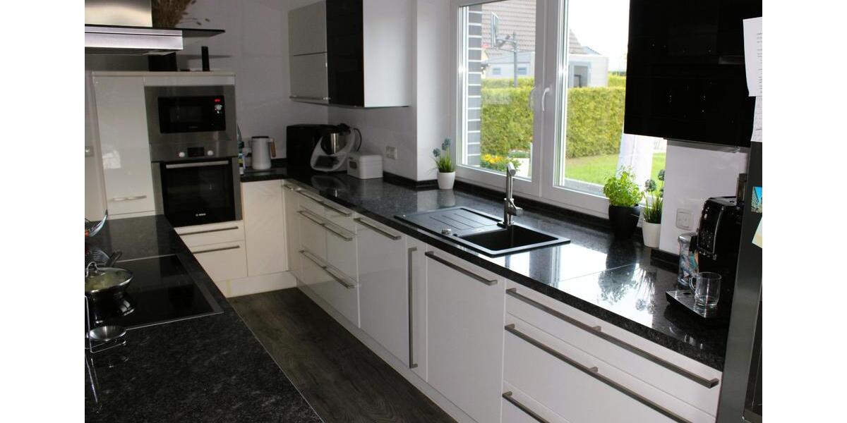 Einfamilienhaus Reinfeld (Holstein) - 8 Zimmer, 223 m&sup2;, 800.000&euro; | Angebot:25284687