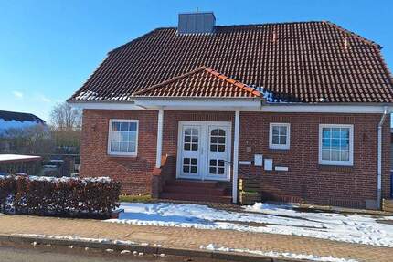 Haus Wakendorf I - 4 Zimmer, 130 m&sup2;, 1.100&euro; | Angebot:25288920