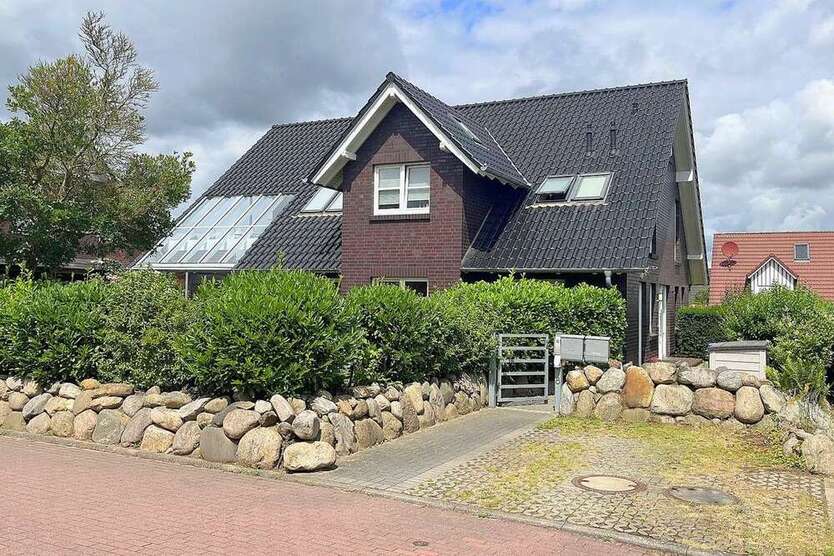 Haus zum Kaufen in Scharbeutz 1.100.000 € 196 m² 6 zimmer