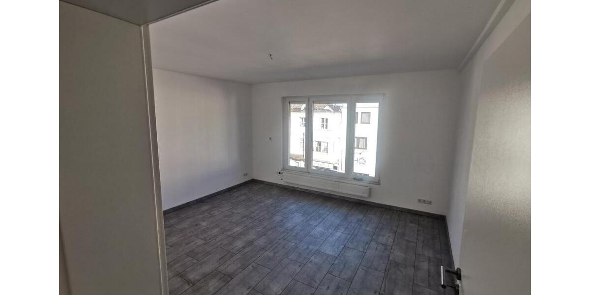 Etagenwohnung Bad Oldesloe - 3 Zimmer, 99 m&sup2;, 1.250&euro; | Angebot:26424889