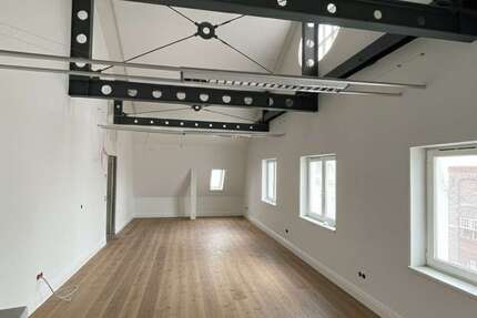 Gewerbeobjekt Lübeck Innenstadt - 2.500&euro; | Angebot:25159126