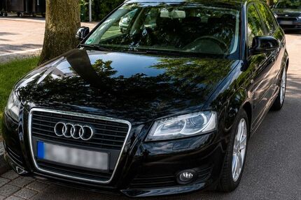 Audi A3 215.000 km 2.500 &euro; Lübeck 23556