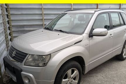 Suzuki Grand Vitara 165.005 km 6.350 &euro; Lübeck 23556