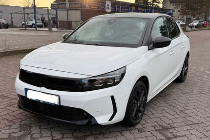 Opel Corsa 13.500 km 17.290 &euro; Lübeck 23562