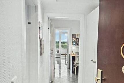 OHNE MAKLER! Luxus neu renovierte 2,5 Zimmer Wohnung 2 zimmer