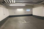 Exklusive EG-Wohnung mit 2 TG-Stellplätzen, EBK & Aufzug - Nähe Kurpark & Ostsee