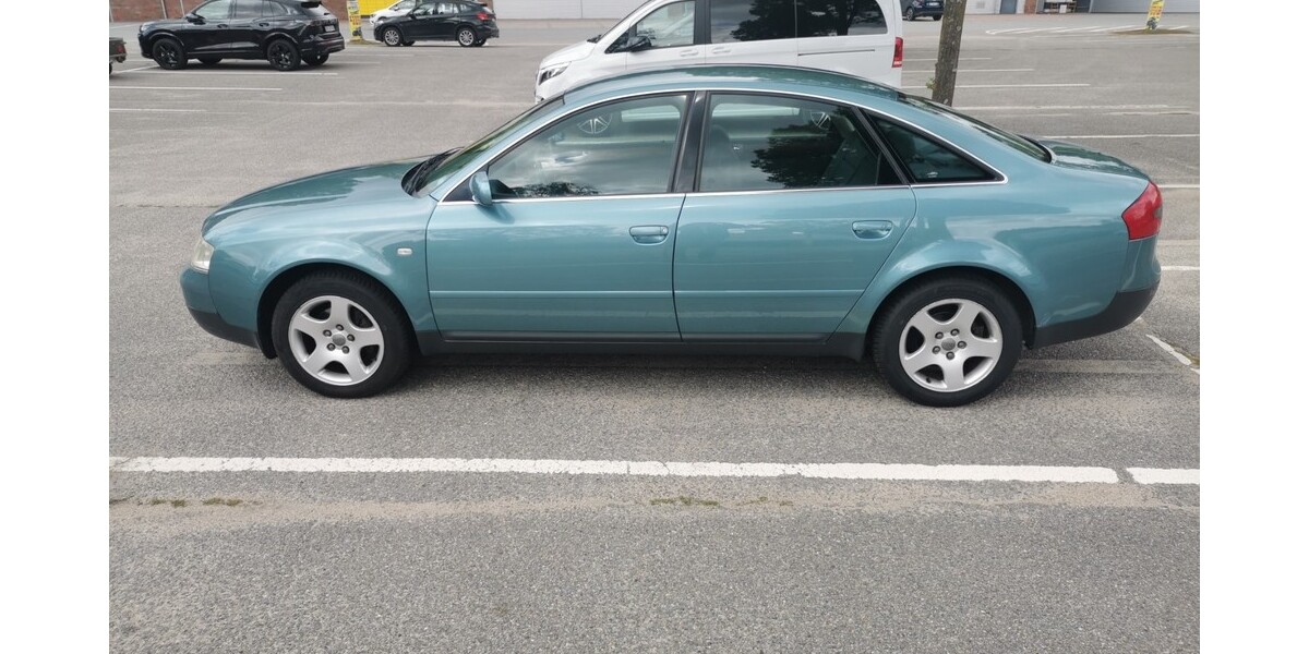 Audi A6 122.800 km 2.500 &euro; Lübeck 23539