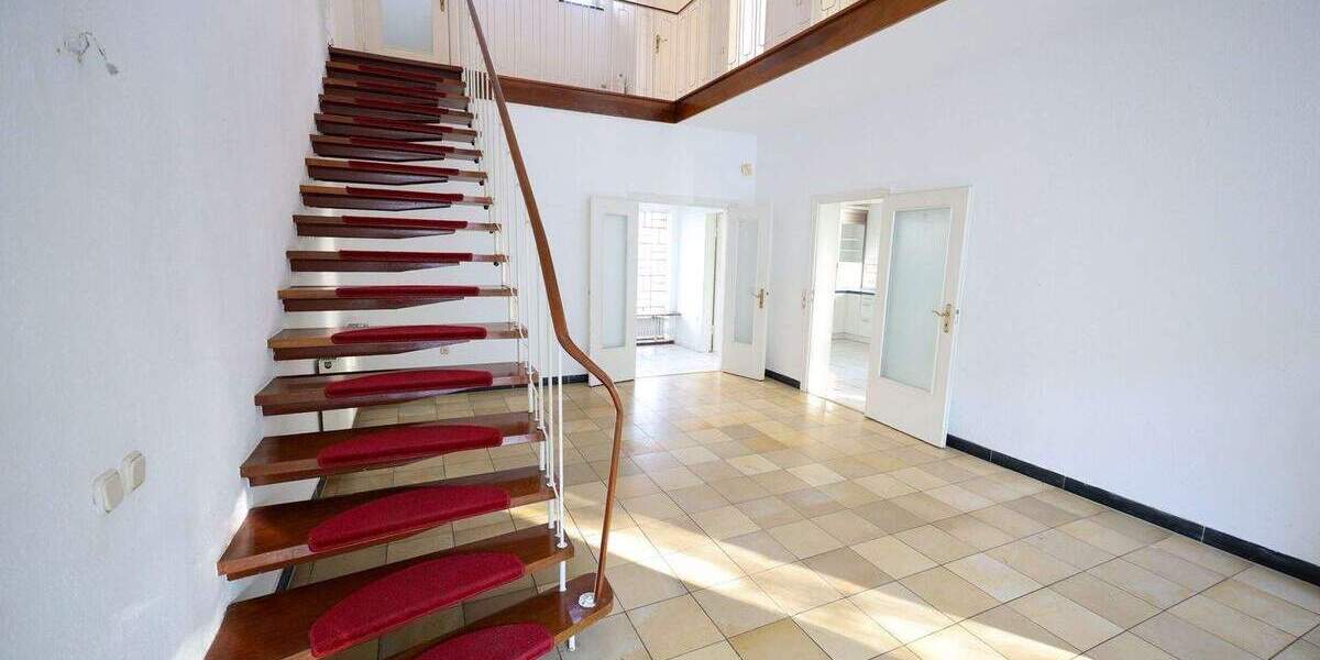 Repräsentative Maisonettewohnung in begehrter Lage 5 zimmer