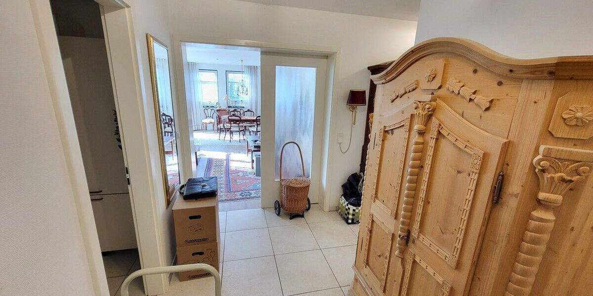 Etagenwohnung Bad Schwartau - 3 Zimmer, 109 m&sup2;, 1.630&euro; | Angebot:25601899