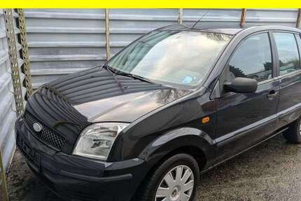 Ford Fusion 240.346 km 350 &euro; Lübeck 23556