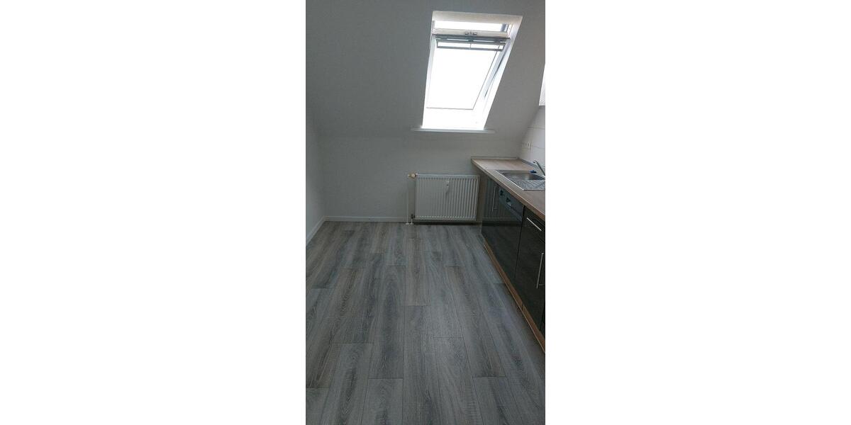 Dachgeschoßwohnung Breitenfelde - 2 Zimmer, 42 m&sup2;, 300&euro; | Angebot:26208373