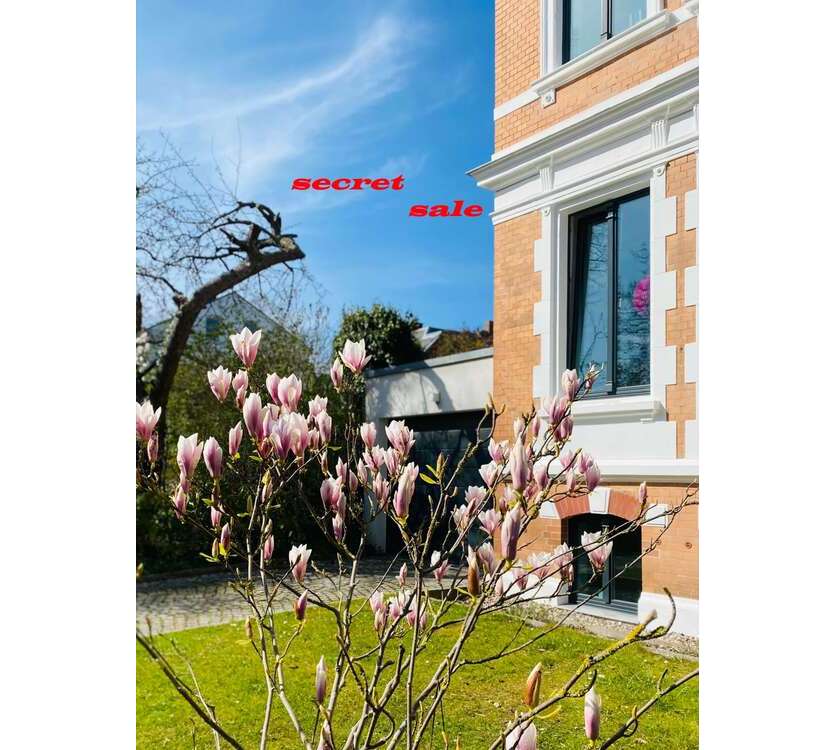 Haus zum Kaufen in Lübeck 770.000 € 230 m²