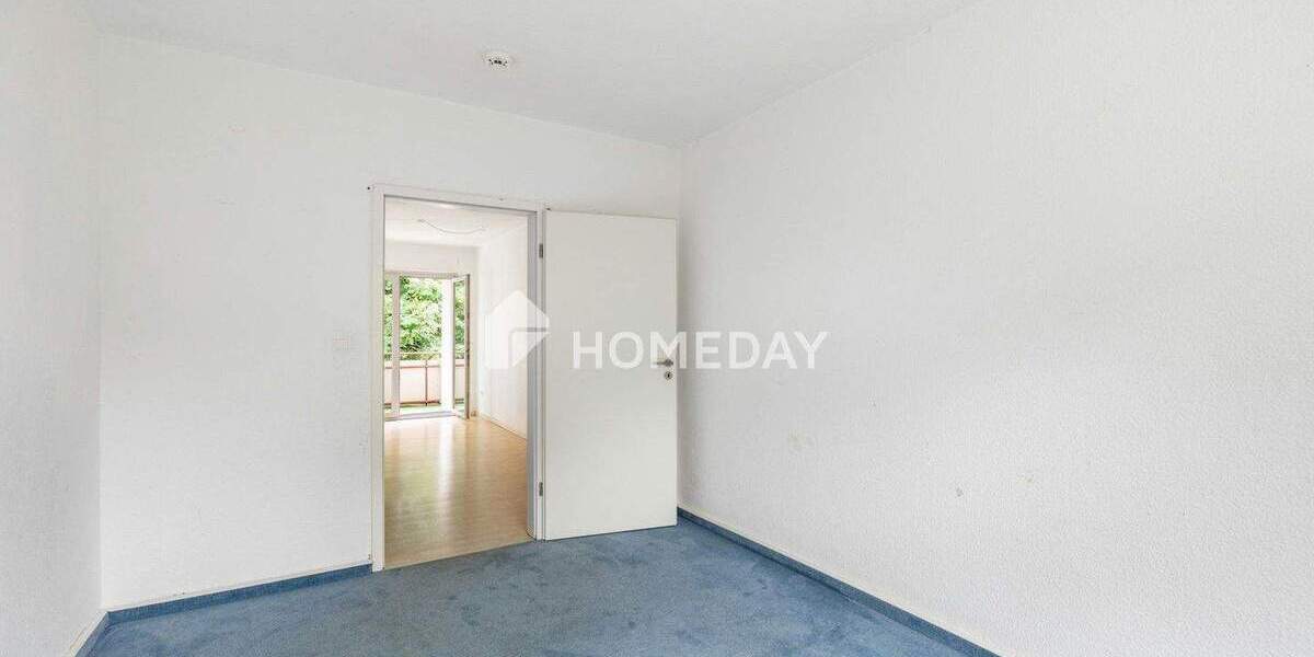 ETW mit Balkon in grüner Lage | In frisch saniertem MFH | 1. OG 3 zimmer