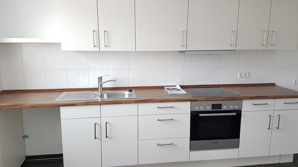 Etagenwohnung Lübeck Kücknitz - 4 Zimmer, 120 m&sup2;, 1.250&euro; | Angebot:24713720