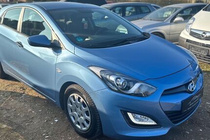 Hyundai i30 167.799 km 7.432 &euro; Ahrensbök 23623