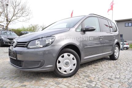 VW Touran 87.000 km 10.980 € Ahrensbök 23623