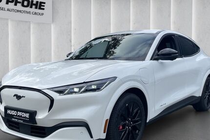 Ford Mustang Mach-E 7.500 km 54.975 &euro; Bad Segeberg 23795