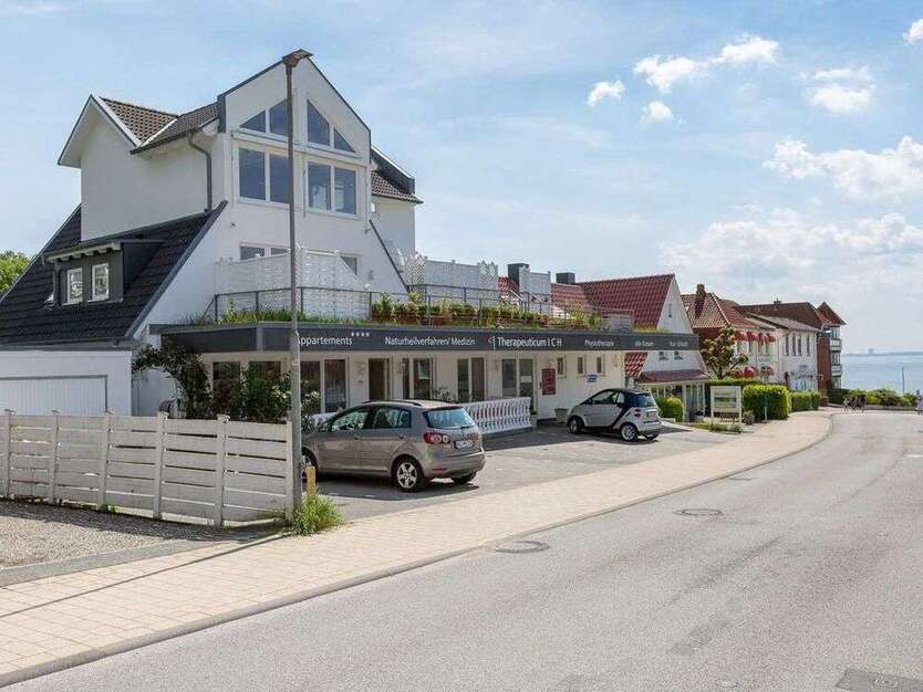 Büro in Sierksdorf 1.860 € 155 m²