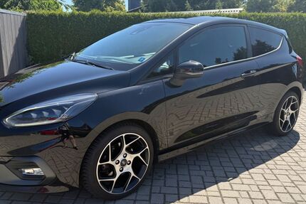 Ford Fiesta 83.000 km 16.299 &euro; Breitenfelde 23881
