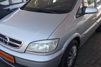 Opel Zafira 227.000 km 2.599 &euro; Lübeck 23556