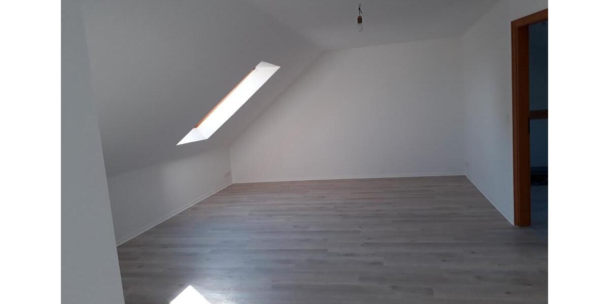 Dachgeschoßwohnung Lüdersdorf - 3 Zimmer, 66 m&sup2;, 700&euro; | Angebot:26431448