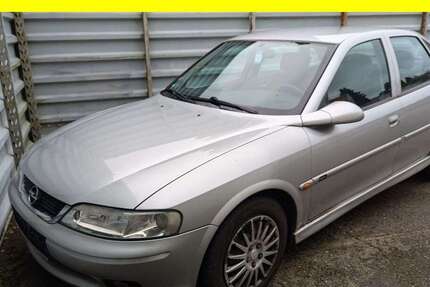 Opel Vectra 145.014 km 950 &euro; Lübeck 23556