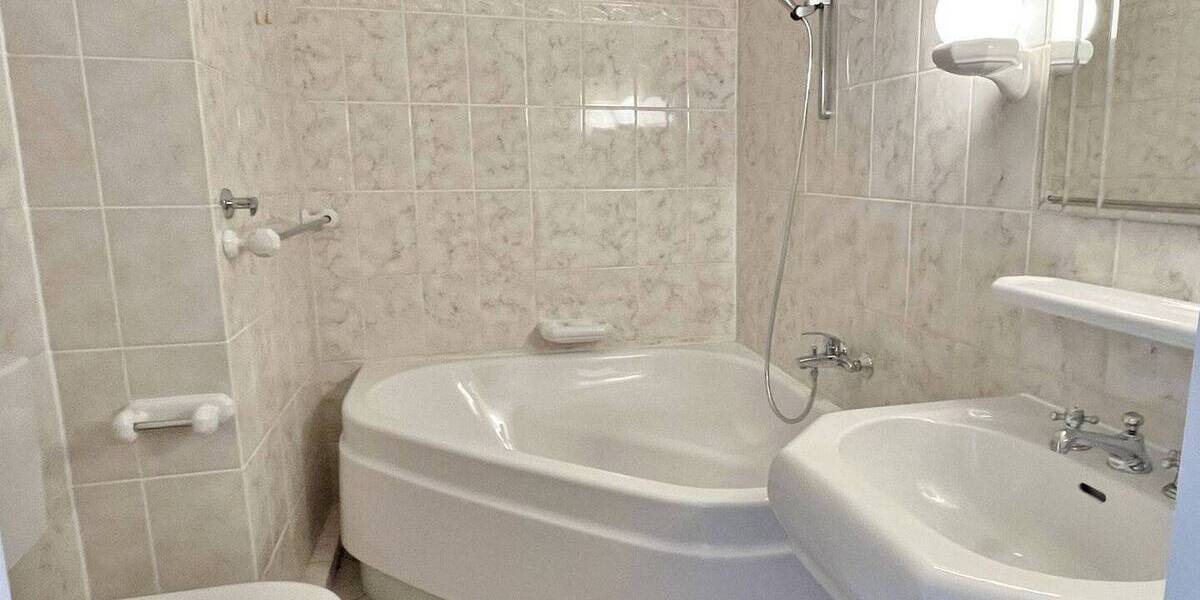Etagenwohnung Lübeck St. Jürgen - 2 Zimmer, 60 m&sup2;, 130.000&euro; | Angebot:26920568