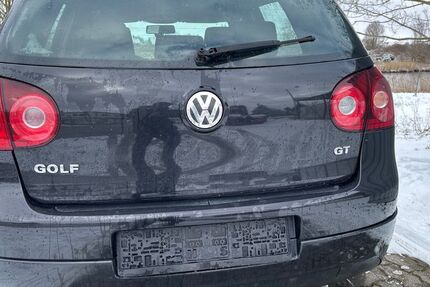 VW Golf 205.000 km 3.500 &euro; Lübeck 23560