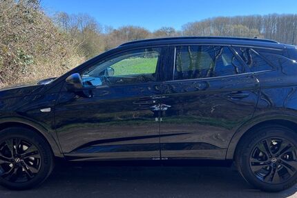 Opel Grandland (X) 74.000 km 17.500 &euro; Selmsdorf 23923