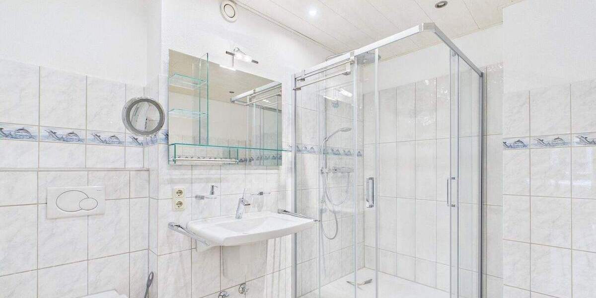 Wohnen Stadtrand Lübeck: Licht, Platz & Komfort in Groß Grönau mit XXL-Balkon & Tiefgarage 3 zimmer