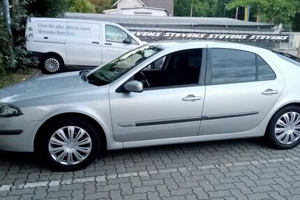 Renault Laguna 127.741 km 2.000 &euro; Lübeck 23554