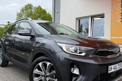 Kia Stonic 16.177 km 18.700 &euro; Stockelsdorf bei Lübeck 23617