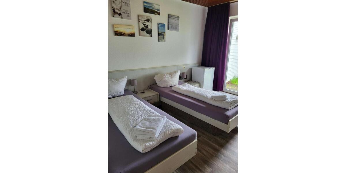 Einfamilienhaus Lübeck Sankt Lorenz Nord - 20 Zimmer, 299 m&sup2;, 2.500&euro; | Angebot:26489485