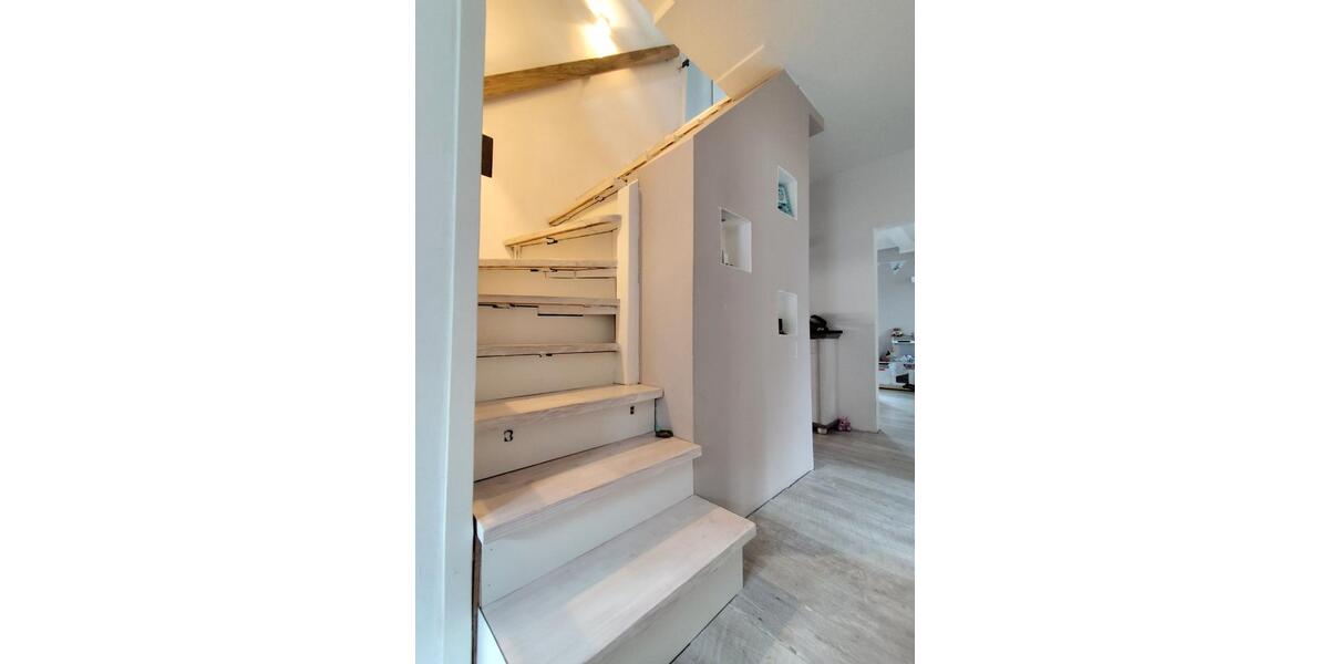 Einfamilienhaus Lüdersdorf - 9 Zimmer, 214 m&sup2;, 440.000&euro; | Angebot:26988957