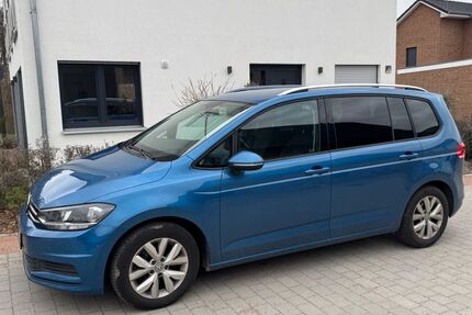 VW Touran 134.000 km 15.000 &euro; Pogeez 23911