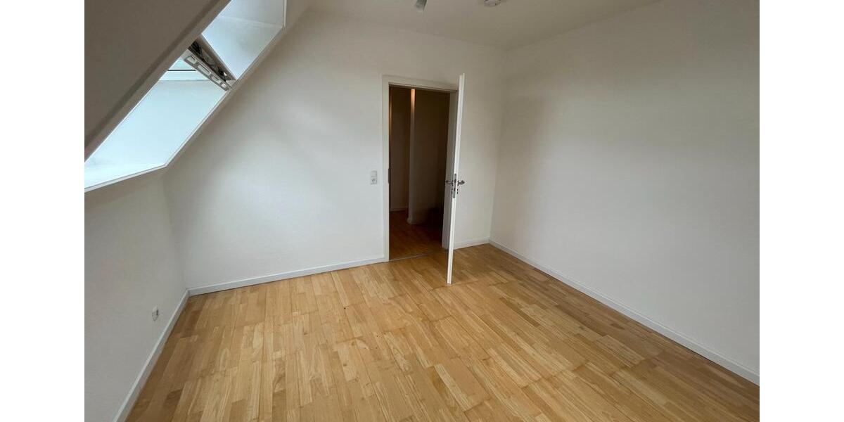 Dachgeschoßwohnung Stockelsdorf - 2 Zimmer, 51 m&sup2;, 730&euro; | Angebot:26420853