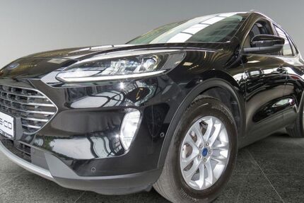 Ford Kuga 51.632 km 23.980 € Lübeck 23562