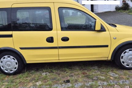 Opel Combo 224.300 km 1.490 &euro; Lübeck 23570
