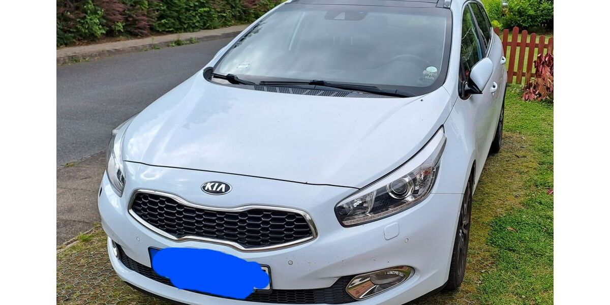 Kia ceed Sportswagon 163.500 km 8.300 &euro; Ratzeburg 23909
