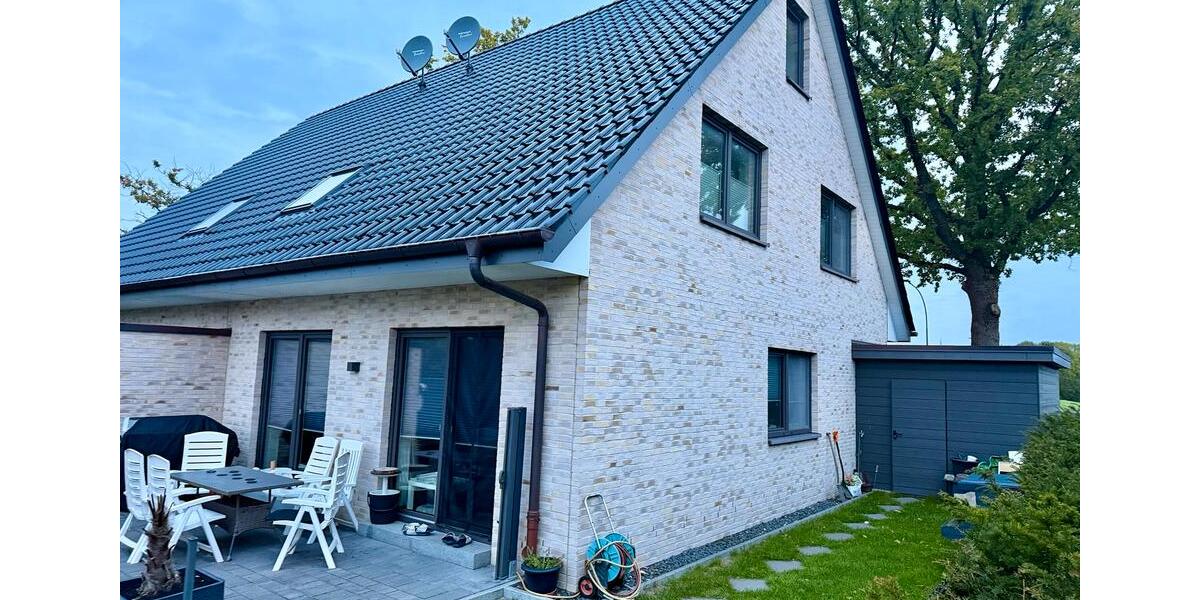 Doppelhaushälfte Ahrensbök - 4 Zimmer, 120 m&sup2;, 1.500&euro; | Angebot:27671734