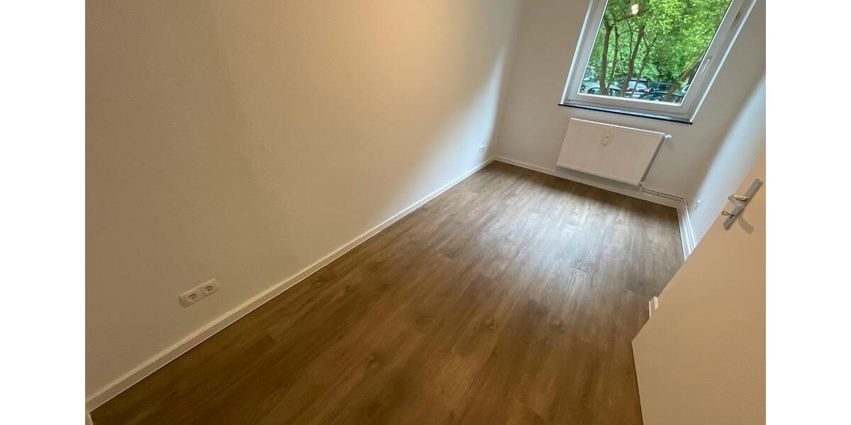 Erdgeschoßwohnung Lübeck Sankt Lorenz Nord - 2.5 Zimmer, 60 m&sup2;, 579&euro; | Angebot:26625484