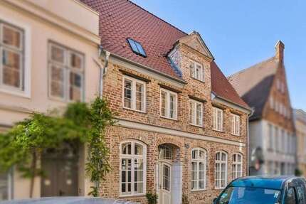 Haus Lübeck Innenstadt - 21 Zimmer, 315 m&sup2;, 1.975.000&euro; | Angebot:24767793