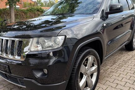 Jeep Grand Cherokee 198.000 km 9.499 &euro; Lübeck 23560