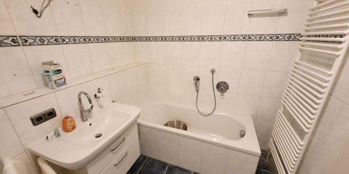 Etagenwohnung Bad Schwartau - 3 Zimmer, 109 m&sup2;, 1.630&euro; | Angebot:25601899